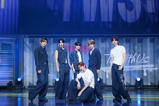 TWS performs "Countdown!" during a  press conference held at Yongsan-gu, Seoul, Monday. (Pledis Entertainment)