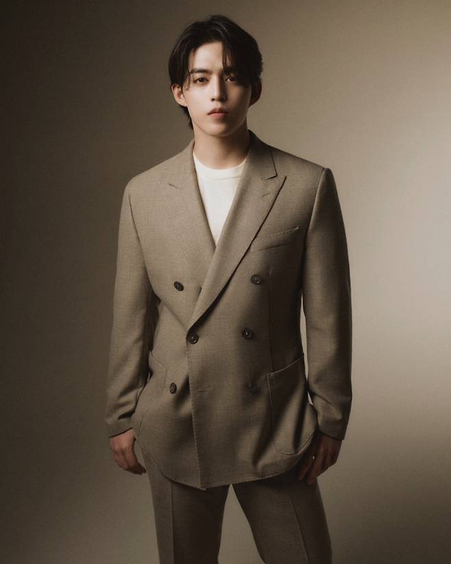 세븐틴 에스쿱스. 플레디스 엔터테인먼트, 보스(BOSS) 제공