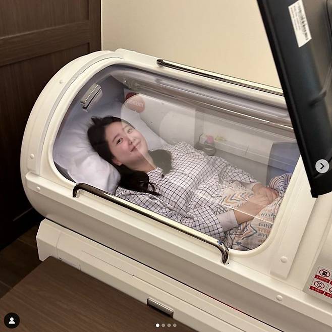 방송인 박수홍이 아내 김다예의 건강을 위해 고압산소케어를 시작했다고 지난 21일 자신의 SNS(소셜미디어)를 통해 밝혔다./ 사진=박수홍 SNS
