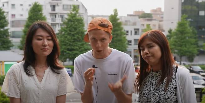 호주출신 여행 유튜버 조든 툴리 유튜버가 일본 여자친구 렌탈 서비스를 체험하고 올린 영상./사진=조든 툴리 유튜브 화면캡쳐