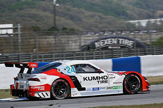 금호타이어를 장착한 금호 SLM의 스톡카(이창욱). 사진 김학수 기자