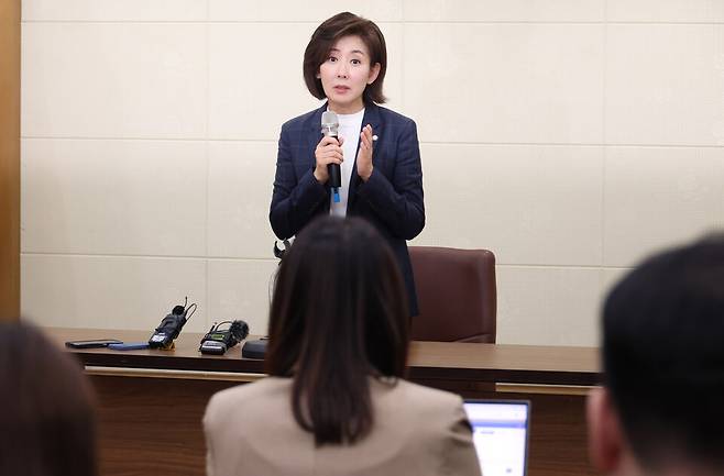나경원 국민의힘 대선 경선 후보가 4월21일 대구 중구 대구시의회 회의장에서 기자간담회를 하고 있다. ⓒ연합뉴스