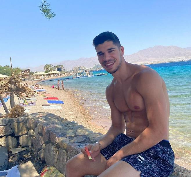 ▲ ⓒ솔로몬 SNS