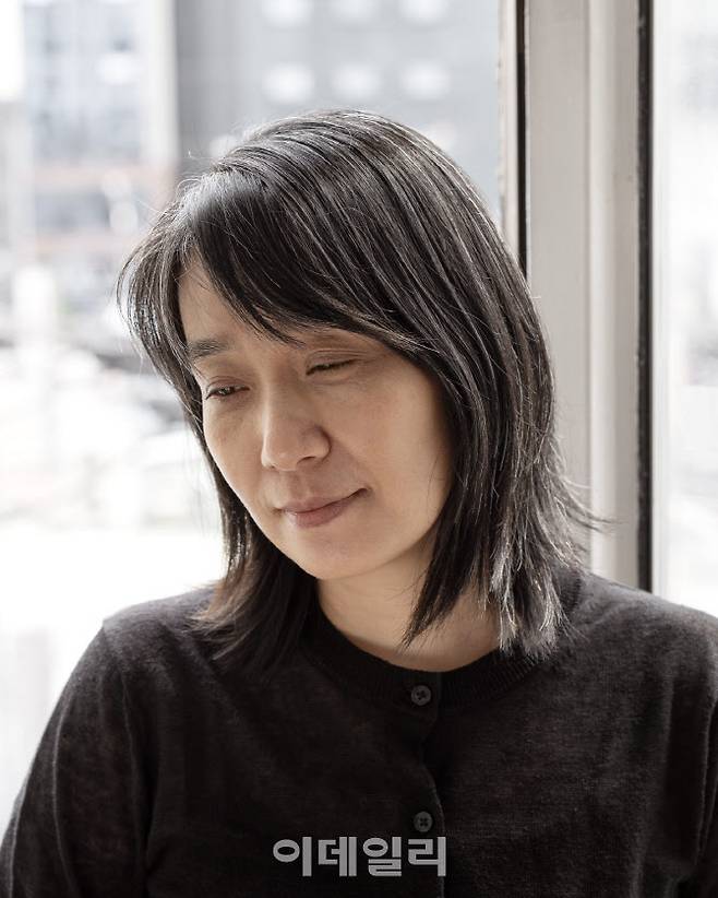 한강 작가. (사진=ⓒ전명은, 문학과지성사)