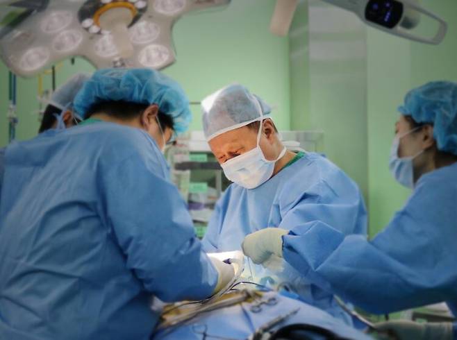 장한 척추연구소장. [사진=부산고려병원]