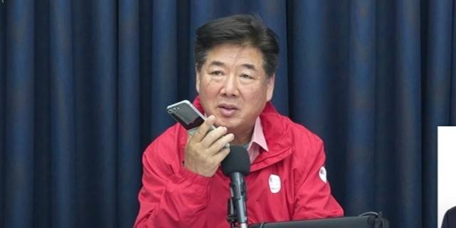 보수 유튜버 고성국, 생방송 중 혼절... 현재는 안정 찾아(출처: 유튜브 고성국 TV)