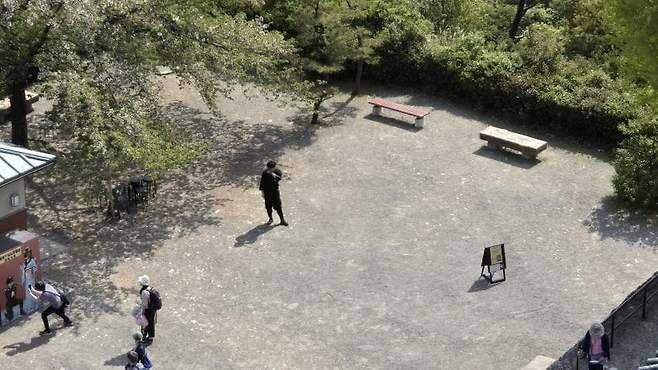 7fed8273b58669fe51ee82e641817073355ee8f23af7a53fcc5a92f75efb7102