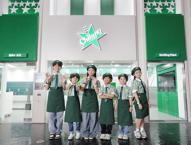 롯데칠성음료는 어린이 직업 체험 테마파크 서울 키자니아에 '칠성사이다 음료수 공장'을 15년만에 전면 리뉴얼 오픈했다.