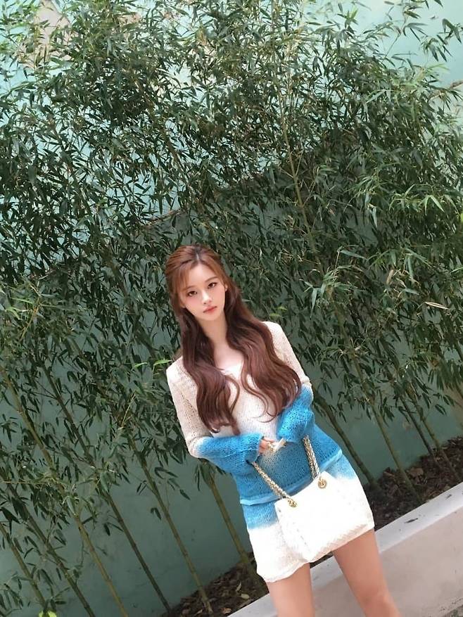 설윤 보테가베네타