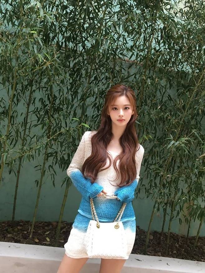 설윤 보테가베네타