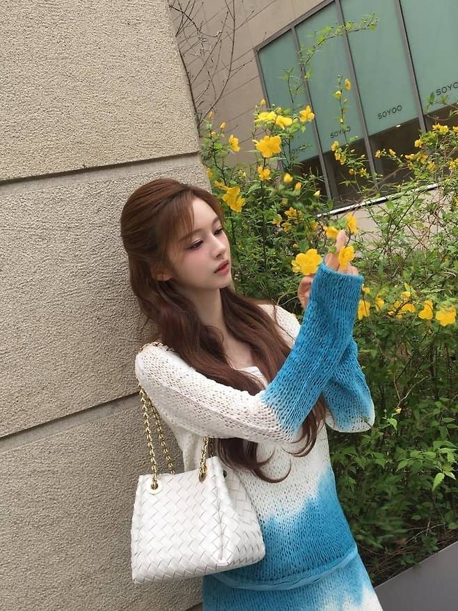 설윤 보테가베네타