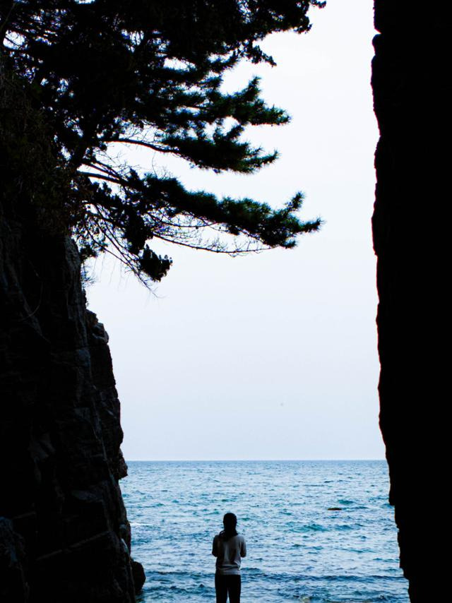 강원 동해시 고불개해변 인근 협곡계단에서 바라본 동해.