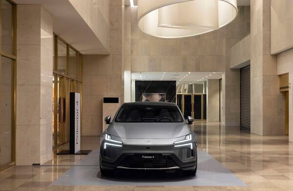 폴스타 4 사진 폴스타