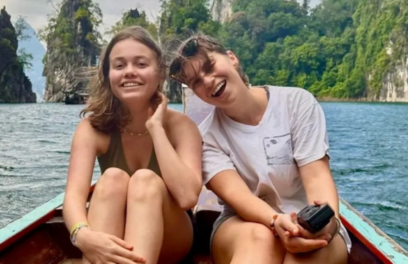 세계 여행 중이던 독일 청소년 2명이 미국 하와이에서 머물 호텔을 예약하지 않았다는 이유로 입국을 거부당하고, 여행 목적이 ‘의심스럽다’며 출입국 담당 직원들에 억류됐다가 추방됐다는 사연이 전해졌다. 소셜미디어(SNS) 레딧