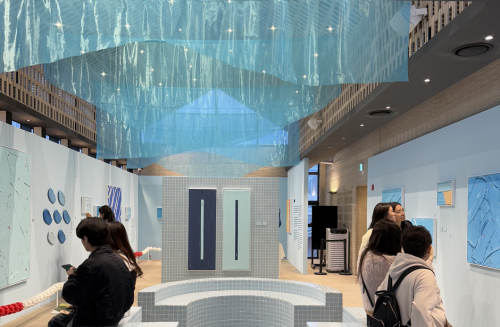 서울 종로구 통의동 그라운드시소 서촌에서 열린 워너 브롱크호스트 개인전 ‘온 세상이 캔버스’ 현장.