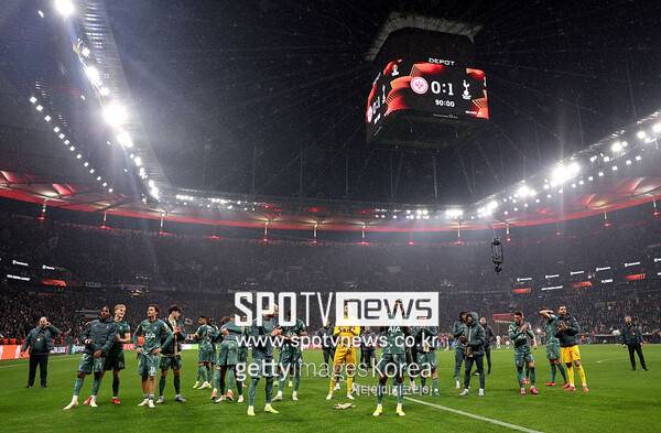 ▲ 토트넘 홋스퍼가 유로파리그(UEL) 4강에 진출하며 한숨 돌렸지만, 프리미어리그로 돌아오면 여전히 암울하다. 특히 리버풀의 우승 희생양이 될 가능성이 있다.