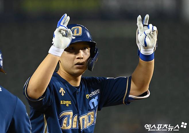 NC 내야수 서호철은 22일 잠실구장에서 열린 '2025 신한 SOL Bank KBO 리그' LG와 정규시즌 세 번째 맞대결에서 7번타자 1루수로 선발 출전했다. 2회초 홈런포와 4회초 적시타로 3타점을 기록. 공격에 활력을 불어넣었다. 엑스포츠뉴스 DB