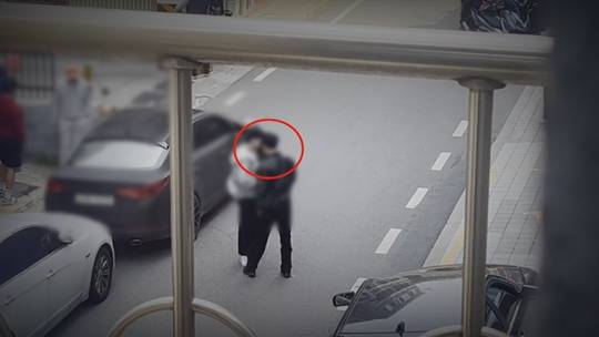 해당 유학생은 비자 연장 없이 한국에 체류 중였다. 학교는 가지 않았고 지인들과 만난 뒤 어디론가 향했다.