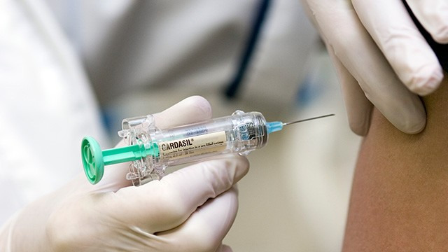 HPV 백신은 자궁경부암 예방에 있어 가장 핵심적인 수단이다｜출처: 클립아트코리아