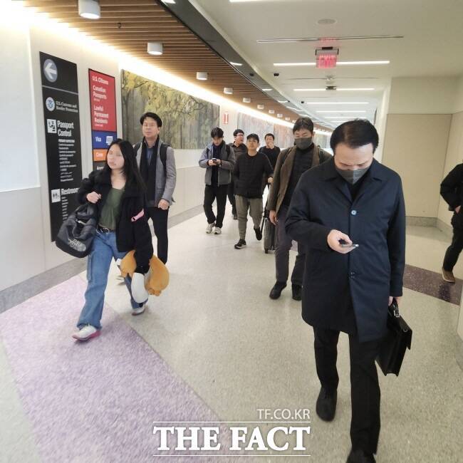 지난 2월 말 미국 보스턴공항에 도착한 임태희 교육감의 모습./경기도교육청