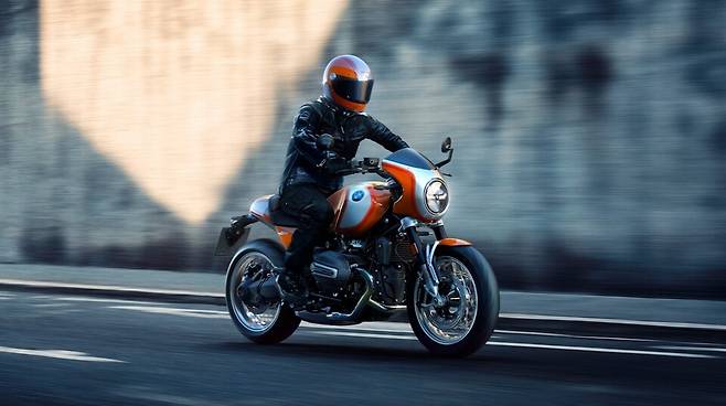 사진 : BMW 뉴 R 12 S