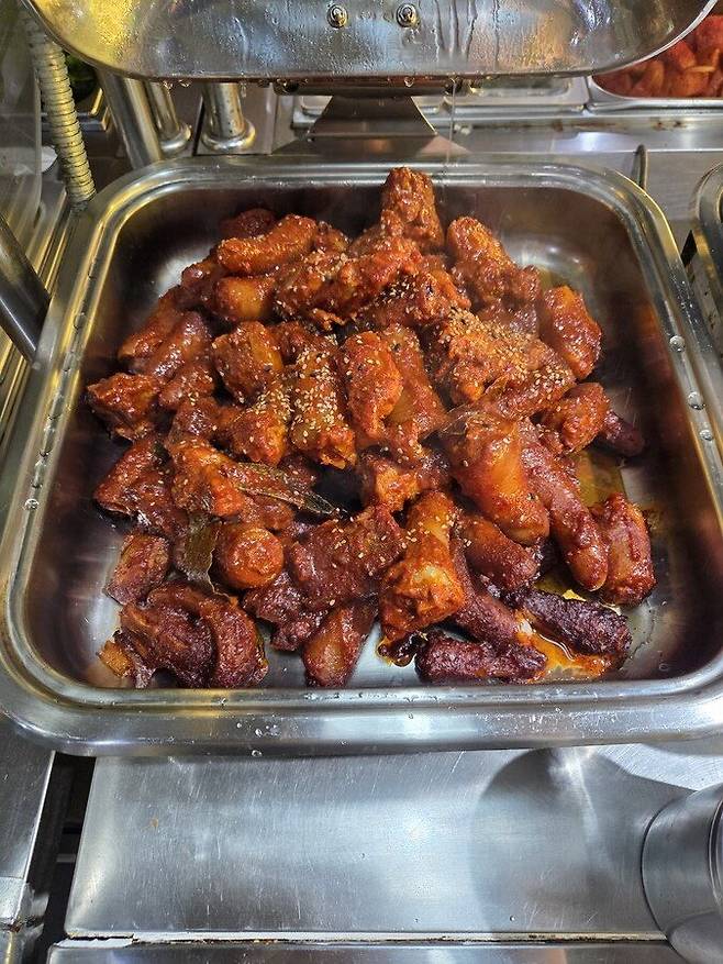 IMG_4639.jpeg 최근 뜨고있다는 4400원 한식뷔페 진실 ㅎㄷㄷㄷㄷ