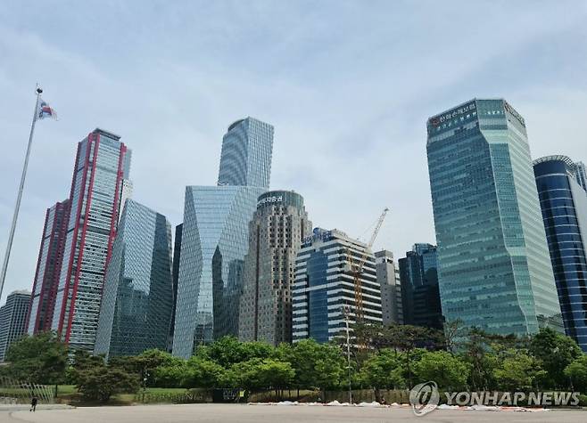 오피스가 밀집한 서울 영등포구 여의도 전경. 사진=연합뉴스