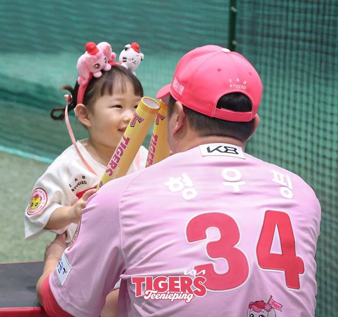 ▲형우핑 마킹이 새겨진 유니폼을 입은 KIA 타이거즈 최형우 [KIA 타이거즈]