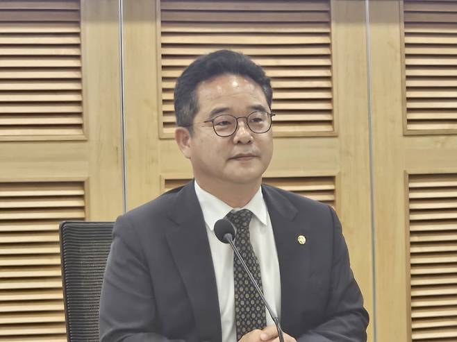 민병덕 더불어민주당 의원이 24일 서울 여의도 국회의원회관 제1세미나실에서 열린 '디지털자산기본법 리뷰' 세미나에서 발언하고 있다. /사진=진욱 블루밍비트 기자