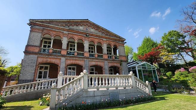 주한영국대사관은 정동야행에서 대사관을 개방해 투어를 진행한다. 안병준 기자