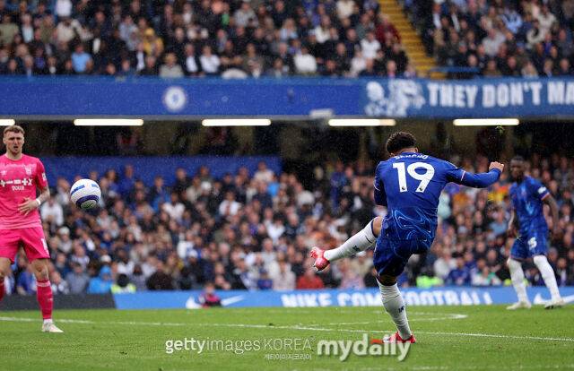 첼시는 맨유에서 임대로 영입한 산초에 대한 결정을 시즌이 끝난 후에 할 것으로 알려졌다. /게티이미지코리아