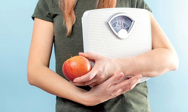 건강식품으로 많이 섭취하고 있는 과일이 섭취방법에 따라 오히려 체중을 늘리거나 혈당을 높일 수 있다.