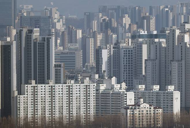 서울 한강에서 바라본 강남구 일대 모습. [연합]