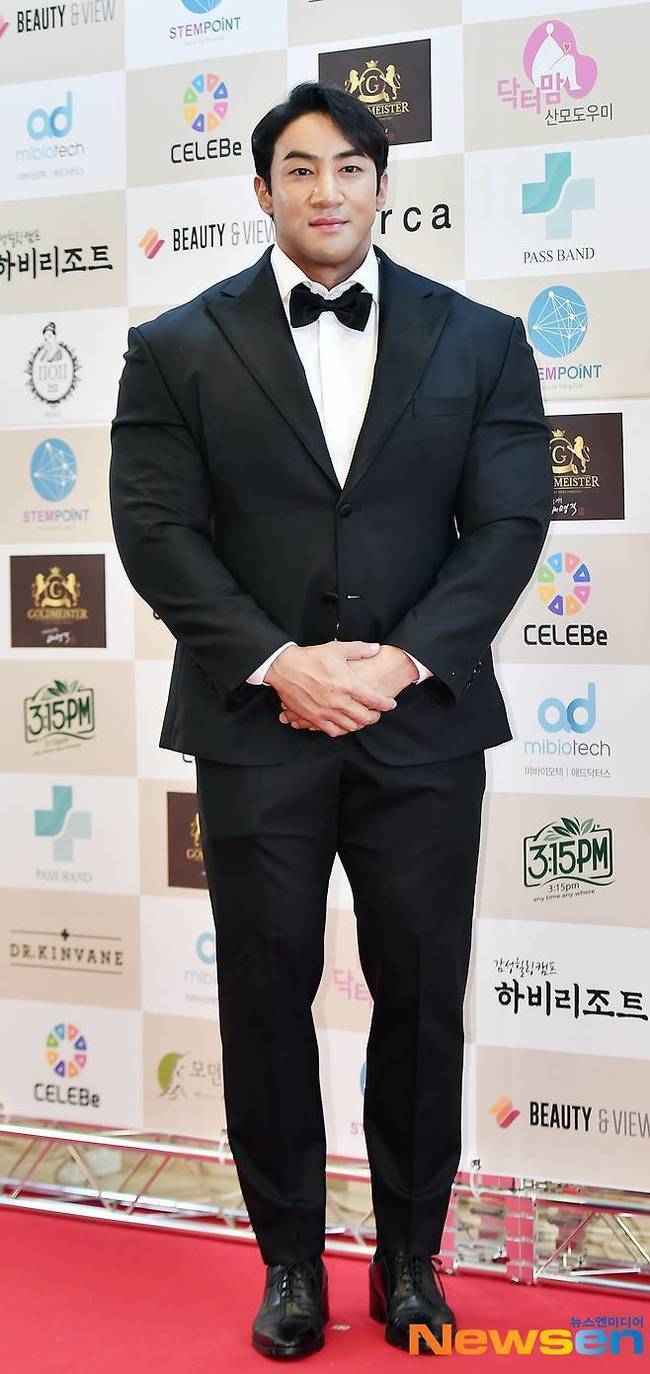 황철순, 뉴스엔DB