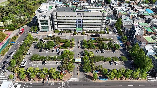 [울산=뉴시스] 박수지 기자 = 주차난이 해소된 울산 남구청사 부설주차장 모습. (사진=남구 제공) 2025.004.24. photo@newsis.com *재판매 및 DB 금지