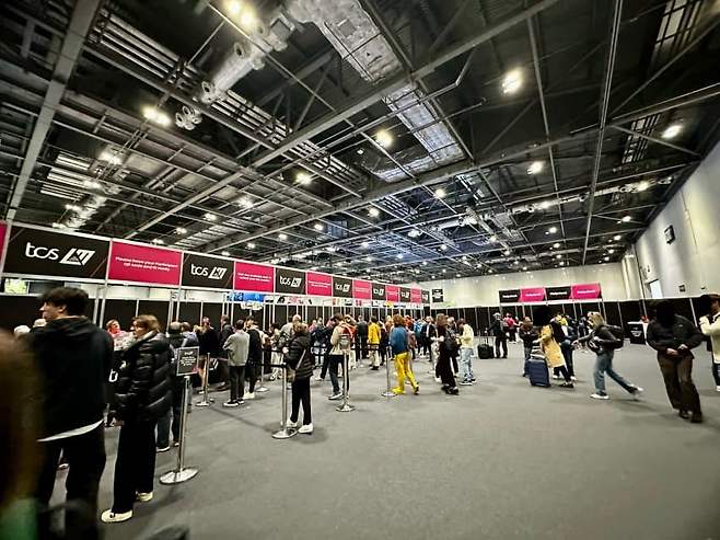 7998f676bcf76ff023e781e3479c7064b9b0cdfcf50a12942e8bd1373f6ed918c444e939d930a39c99b9435cff653b50ca60eedc00