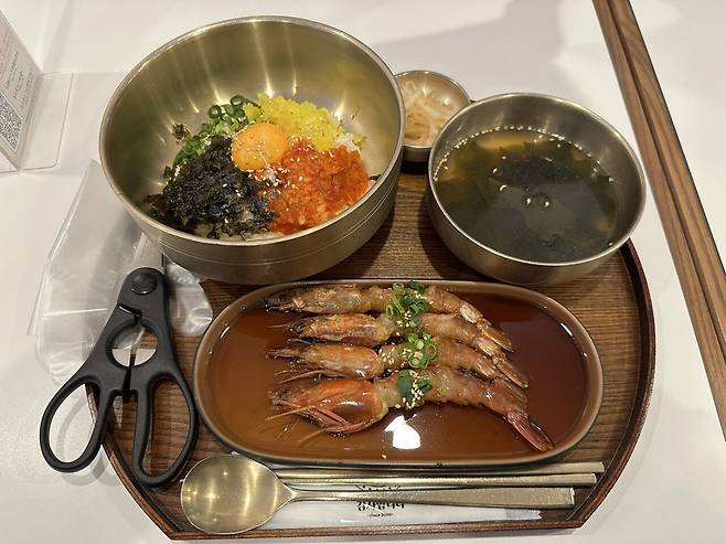 su.jpeg 일본인들 취향인 한국 갑각류 요리 간장게장 간장새우 양념게장