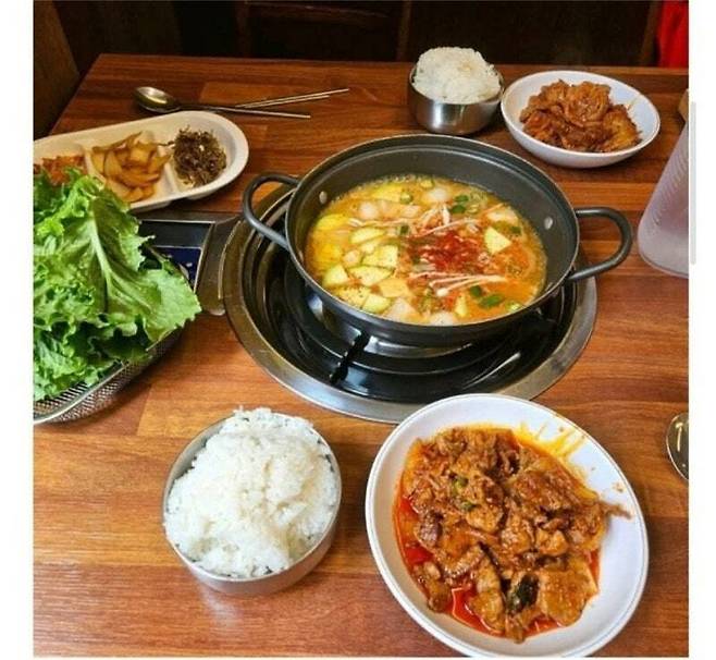 i1385353799.jpg 된장찌개 1인분 1만원에 장사 잘 된다는 집...jpg