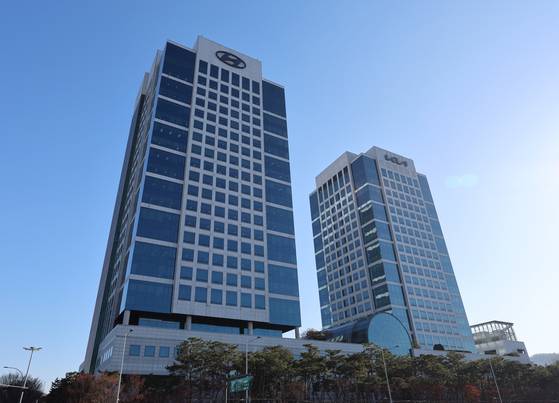 현대차·기아가 지난 1분기 합산 매출 72조4253억원, 합산 영업이익 6조6422억원을 기록했다. 사진은 서울 서초구 현대차·기아 본사 전경. 사진 현대차그룹