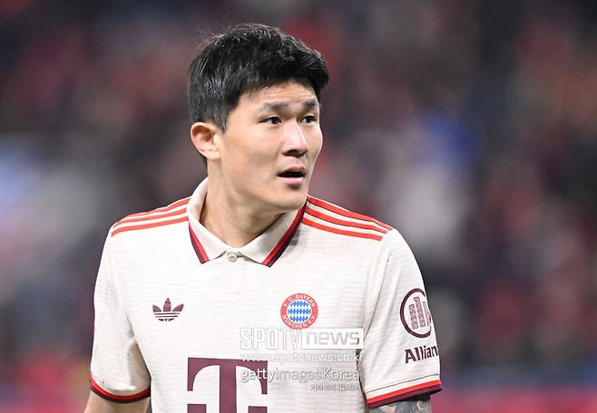▲ 축구 통계 전문 트란스퍼 마르크트에 따르면 김민재 이적료 추정치는 4500만 유로(약 730억 원). 시장 가치와 뮌헨 요구액 격차가 크지 않아 '협상 온도'에 따라 소속 환경이 변화할 가능성이 큰 셈이다.