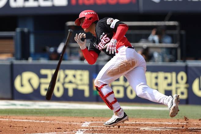 ▲ 3월 22일 시즌 개막전에서 햄스트링을 다친 김도영은 33일의 공백을 깨고 1군에 돌아왔다 ⓒKIA타이거즈