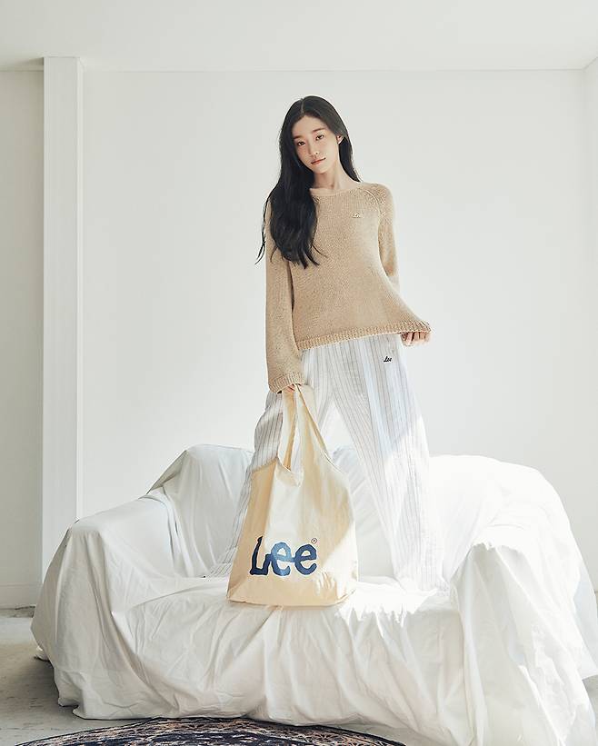 노윤서, 여름 미녀