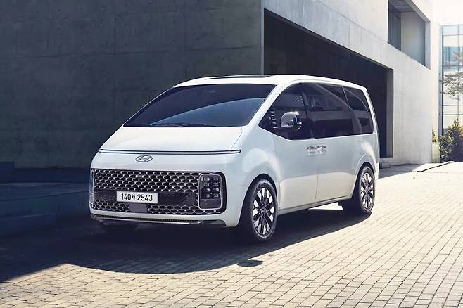 현대차 현행 스타리아