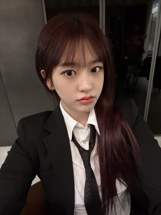 안유진