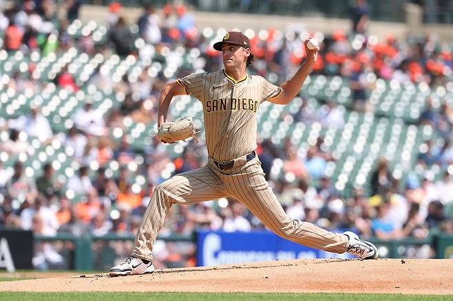 샌디에이고 투수 하트는 지난 24일(한국시간) 코메리카필드에서 열린 '2025 메이저리그' 디트로이트전에서 선발 등판했다. 피홈런 두 방에 발목이 잡혀 4⅓이닝 2실점으로 패전 투수가 됐다. 이달 들어 기복 있는 투구를 보이고 있다. 연합뉴스 AFP