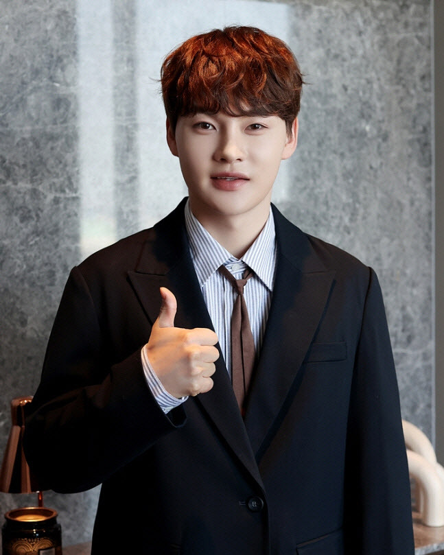 박서진(사진=장구의신컴퍼니)