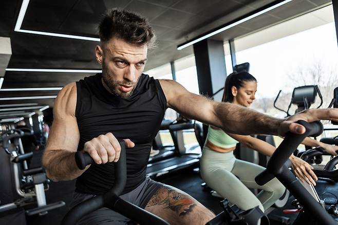 힘이 많이 드는 격렬한 운동은 분자 수준에서 우리 몸의 변화를 촉진한다. [사진=게티이미지뱅크]