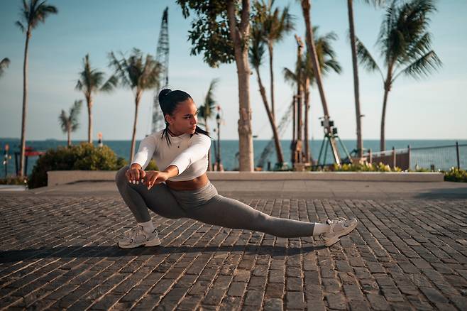 부상을 방지하려면, 본격적인 운동 시작 전 3~5분간 충분한 워밍업을 해야 한다. [사진=게티이미지뱅크]