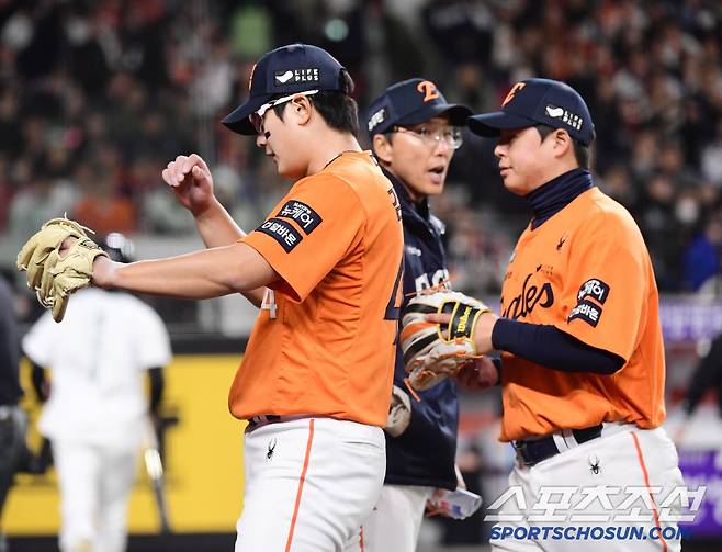 9회초 1실점을 허용한 김서현.