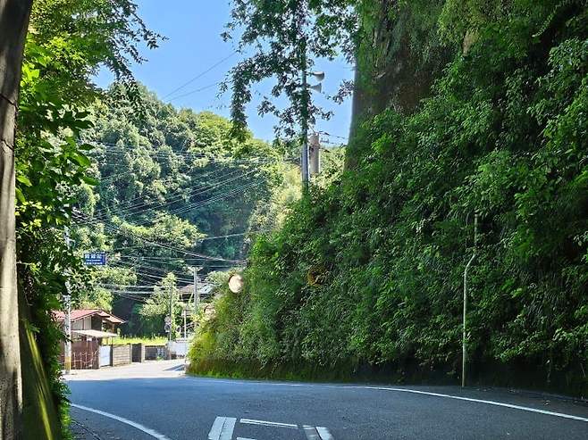 28b9d932da836ff23bec85e04280706419c498b2731a90b7ba62a1b23a35934b94c1f2